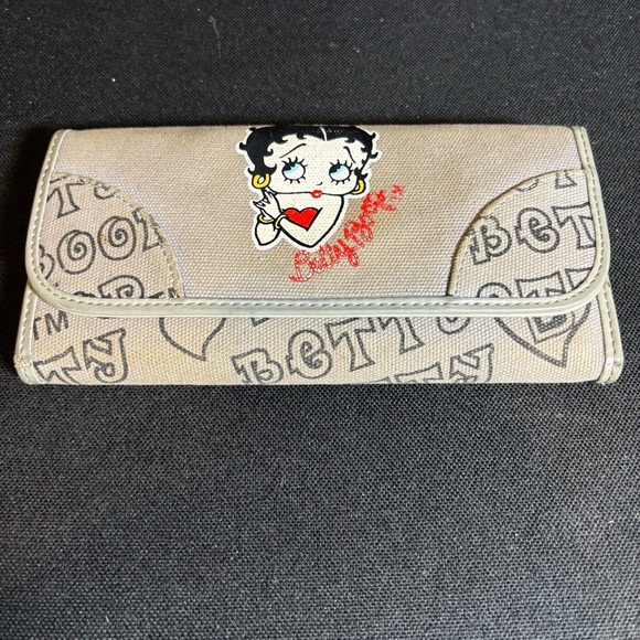 Vintage Betty Boop Tan Clutch fold over Wallet - Picture 1 of 6